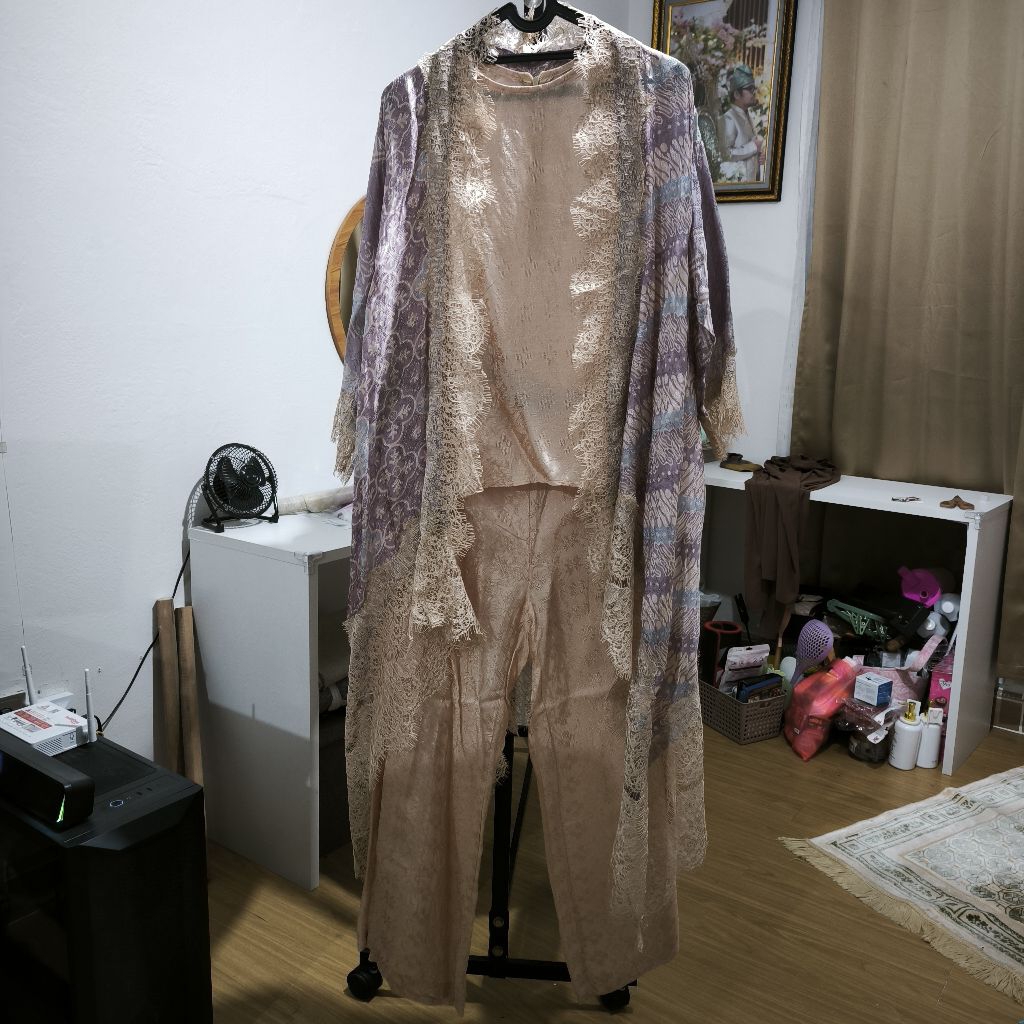 Set 3 in 1 Kebaya Ungu Lilac Cream Baju Pesta Wanita Atasan Celana Outer Baru