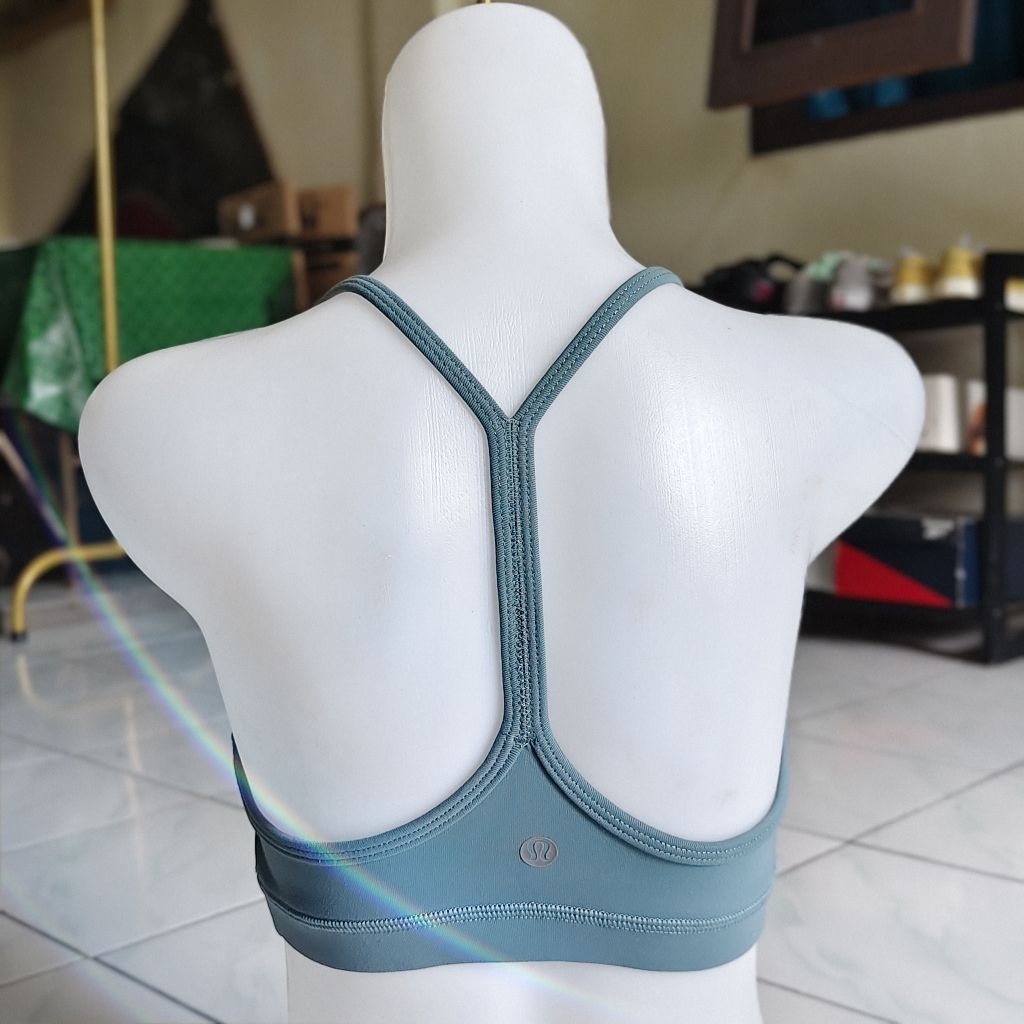 sport bra lulu lemon size S