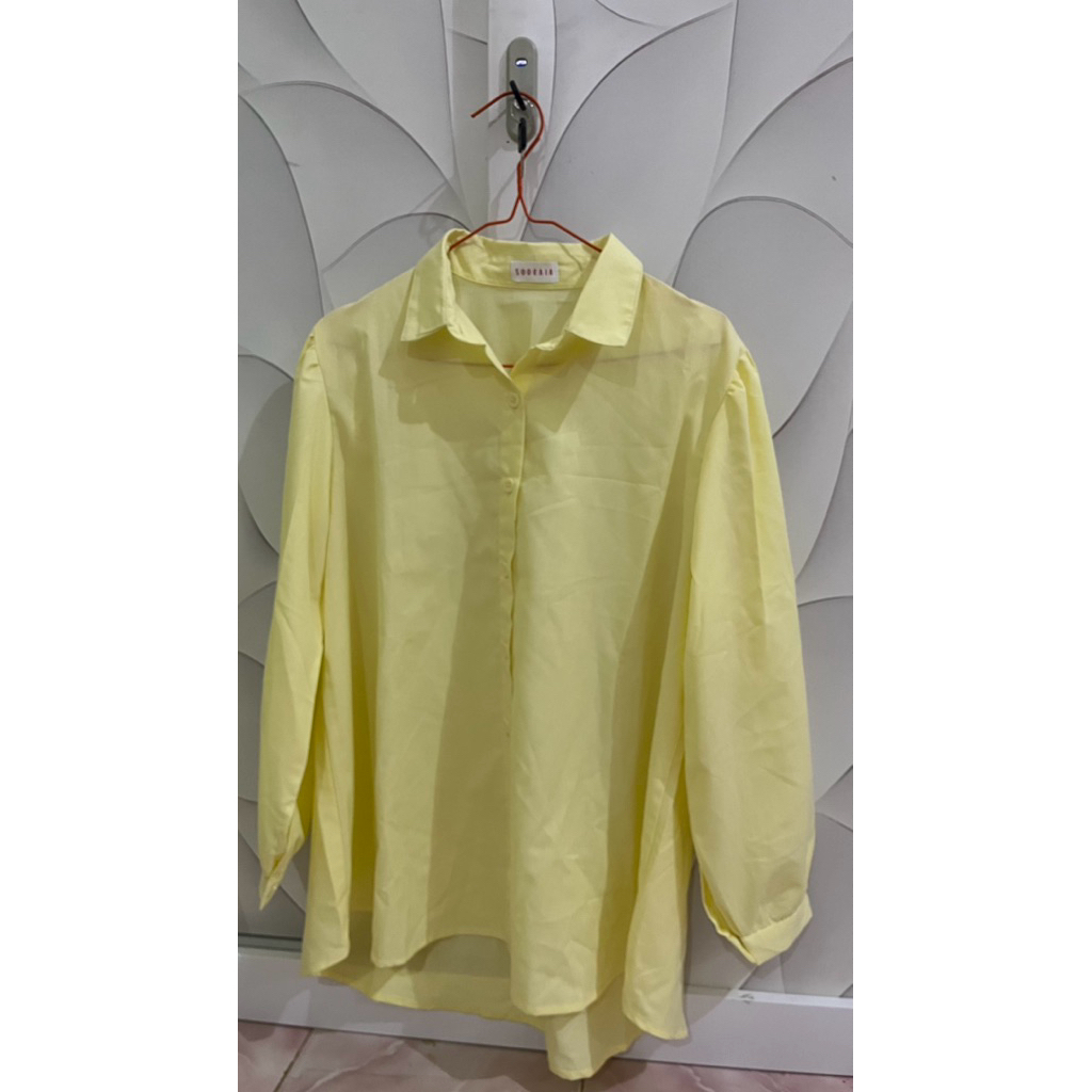 Preloved kemeja Soft Yellow