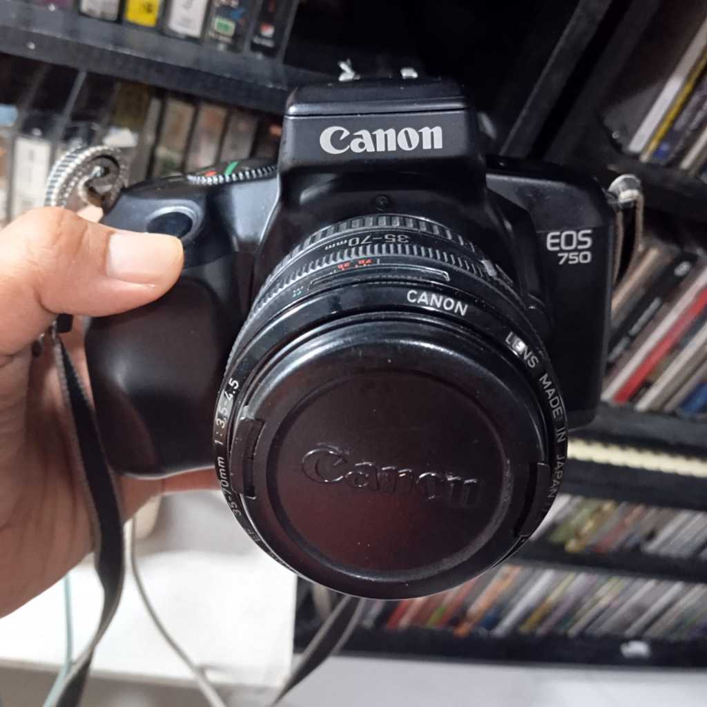 Kamera Analog Canon Slr Eos 750 (Lensa 35-70mm)