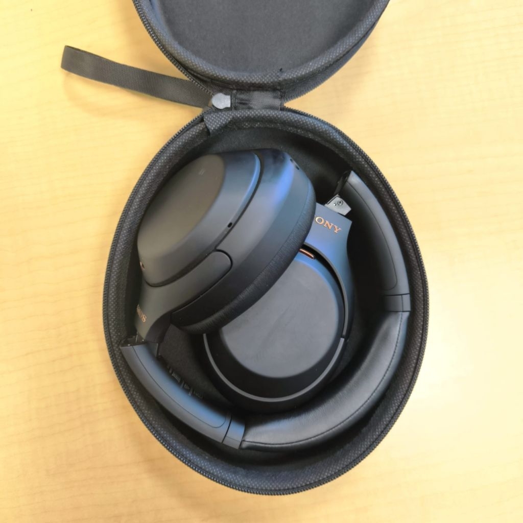 Headphone Sony WH-1000XM4 second