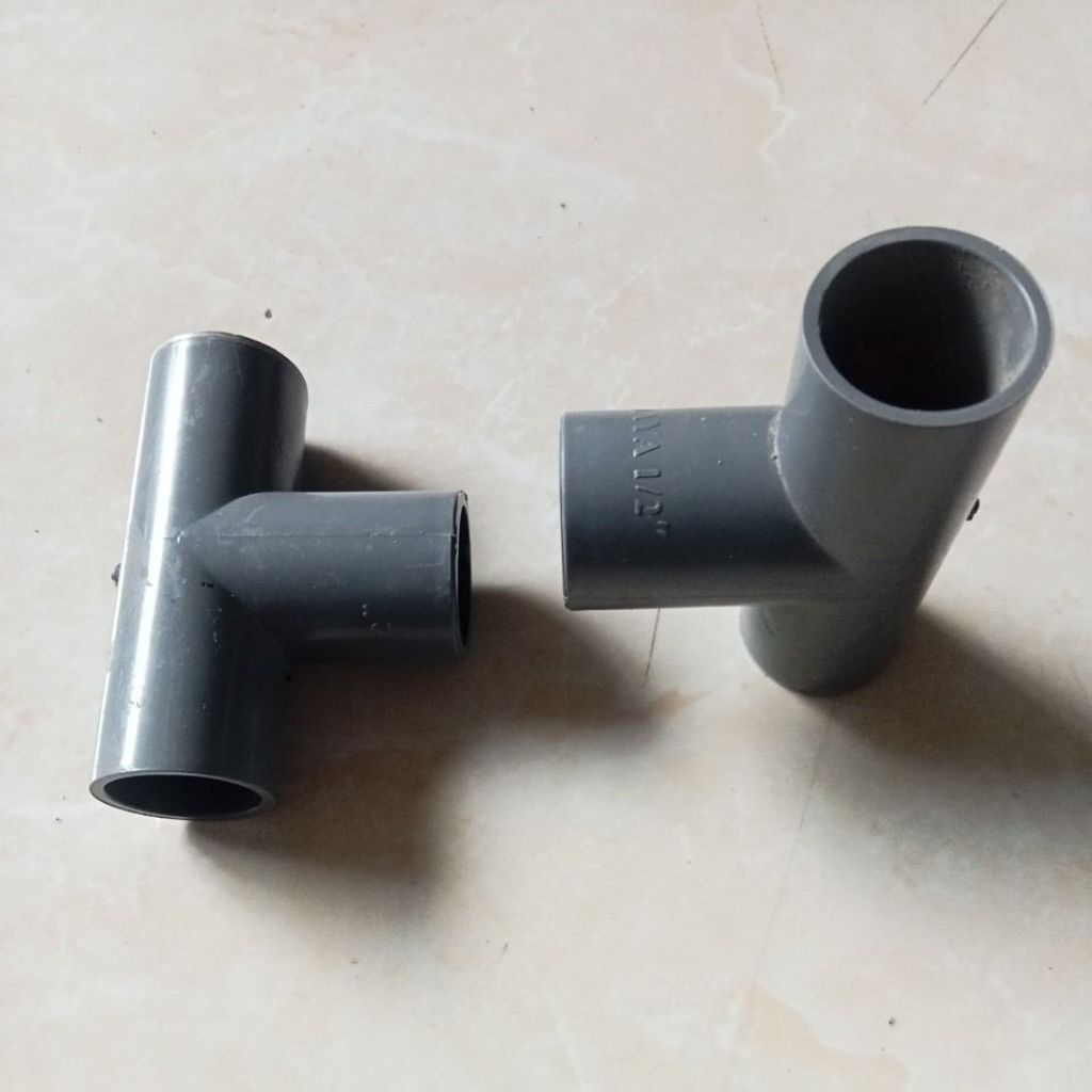 TEE PVC  1/2 "