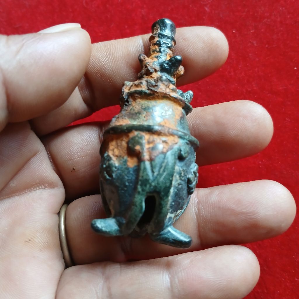 Koleksi Temuan Galian Tanah Klintingan Perunggu KUNO