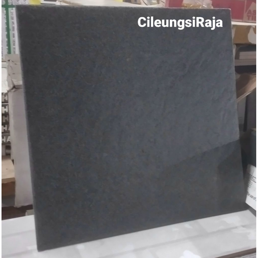 KERAMIK OSCAR BLACK MATT 40X40 KW A