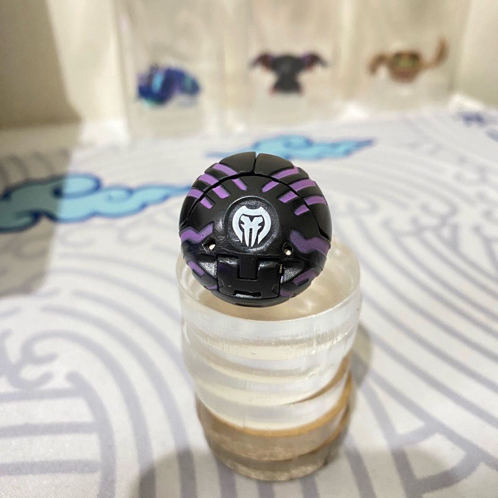 Bakugan B1 Falconeer Darkus Bakugan