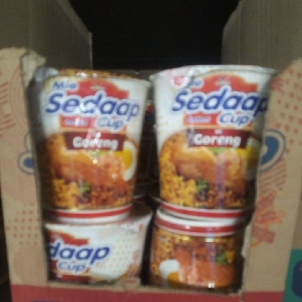 sedap Mie goreng cup 1 dus isi 12