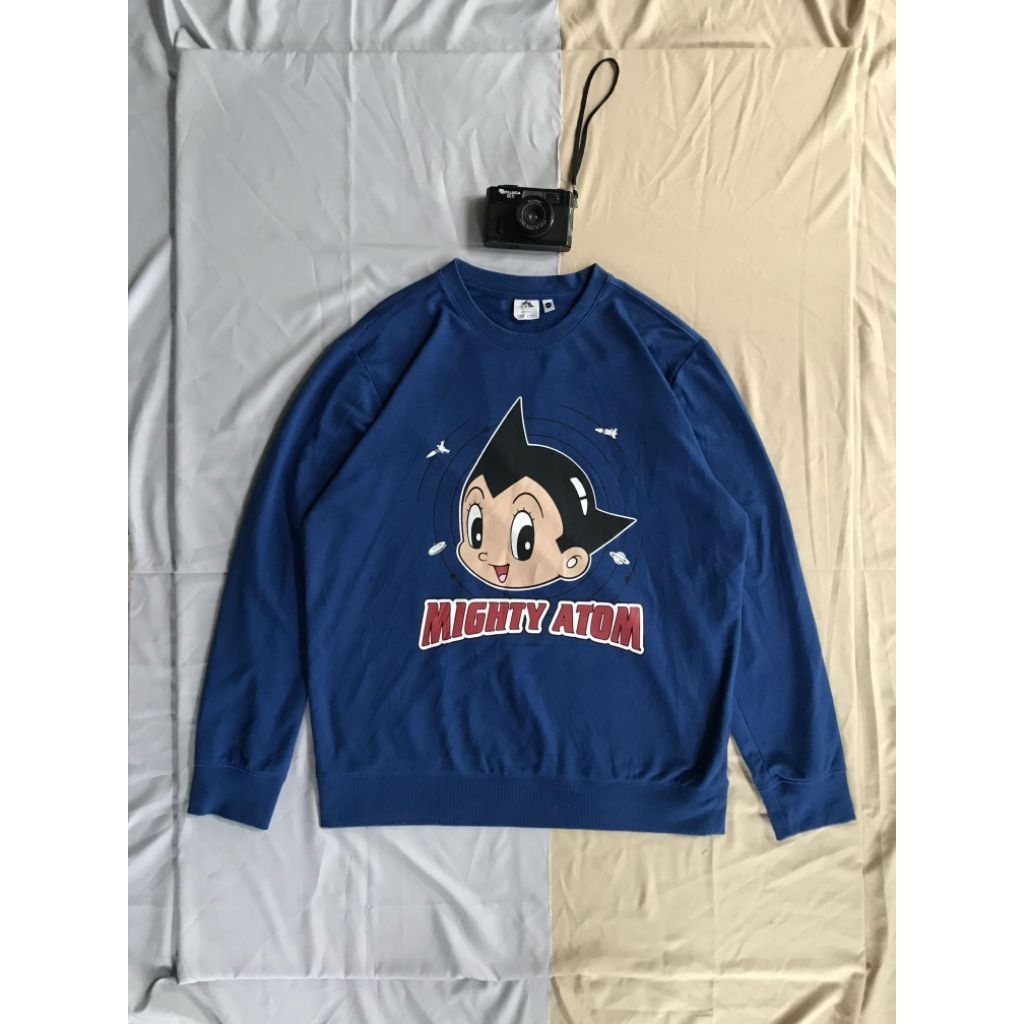 crewneck biru astroboy