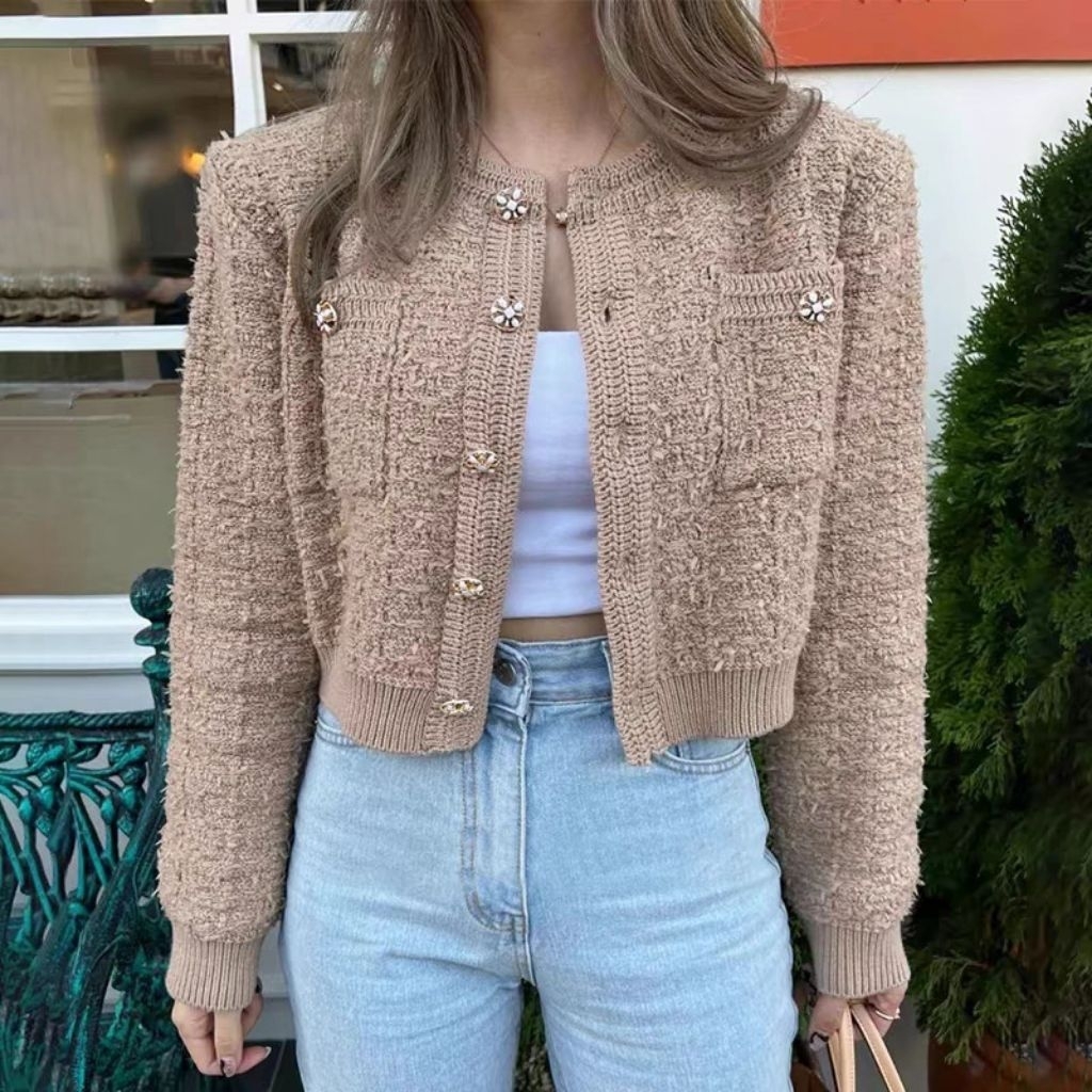 Cropped Knit Outer – Cardigan Rajut Warna Coklat Susu ala Korea