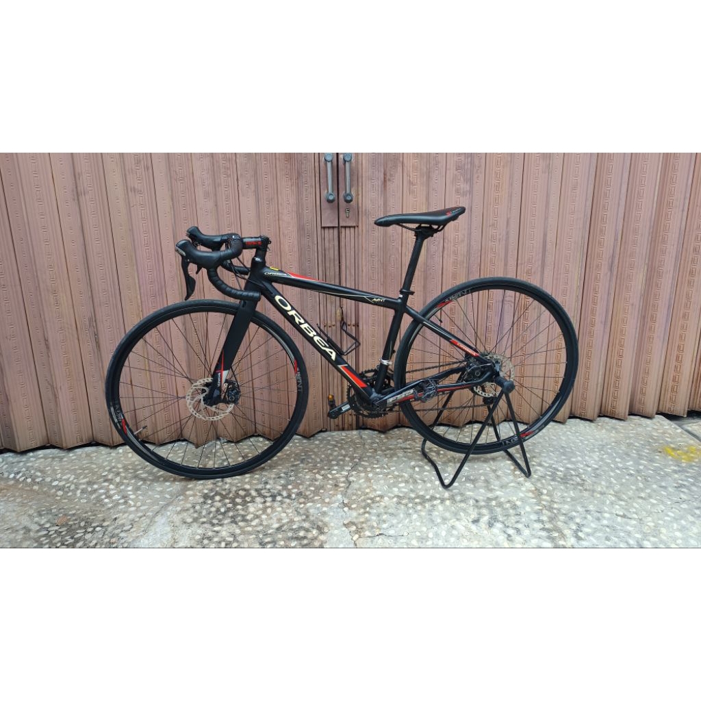 Roadbike Orbea Avant Disc (Bukan Polygon/Giant)