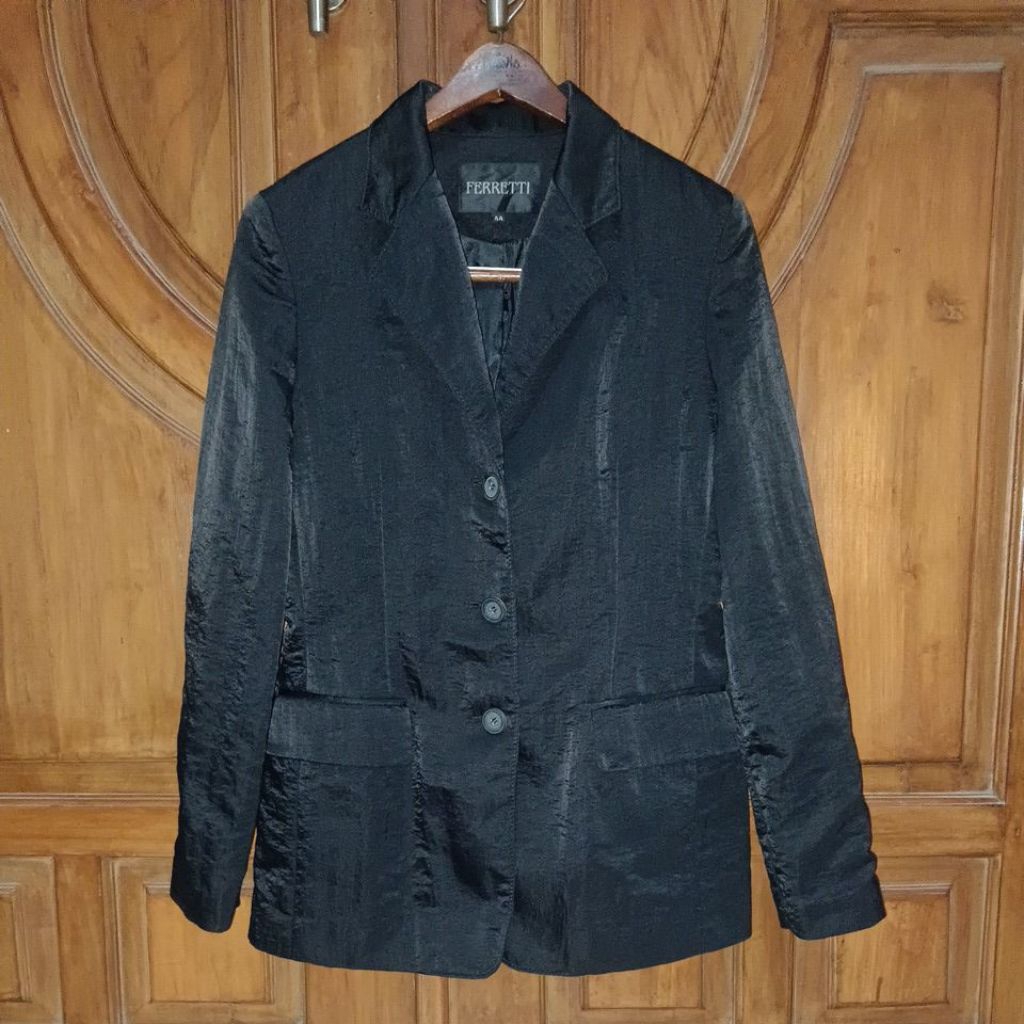 PRELOVED FERRETTI Blazer Formal Slimfit Wanita Hitam Semi Glossy LD 94
