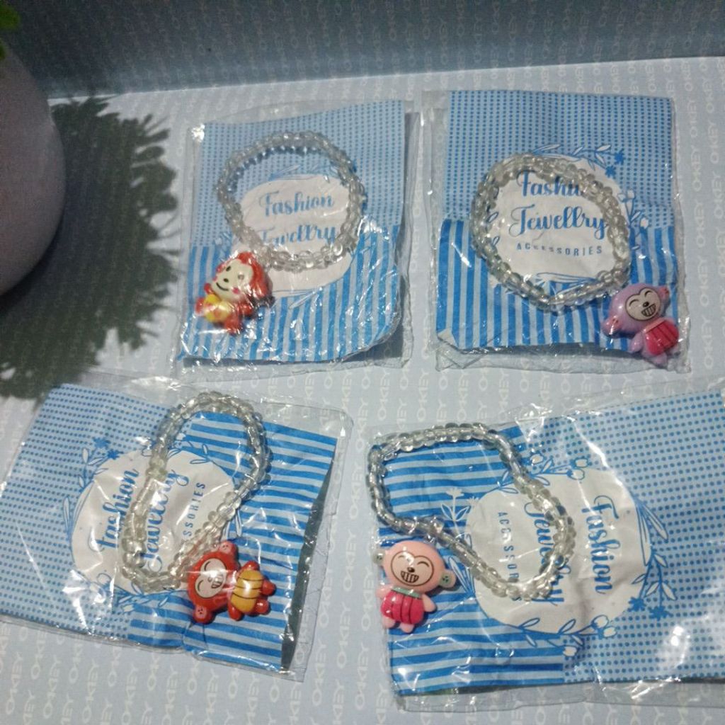 gelang anak kecil