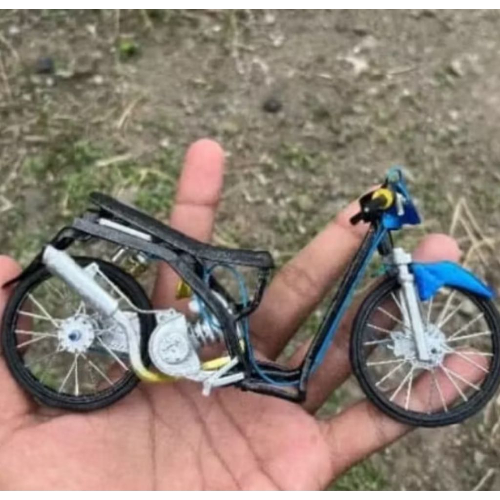 miniatur diecast motor drag Honda beat karbu scala1:16