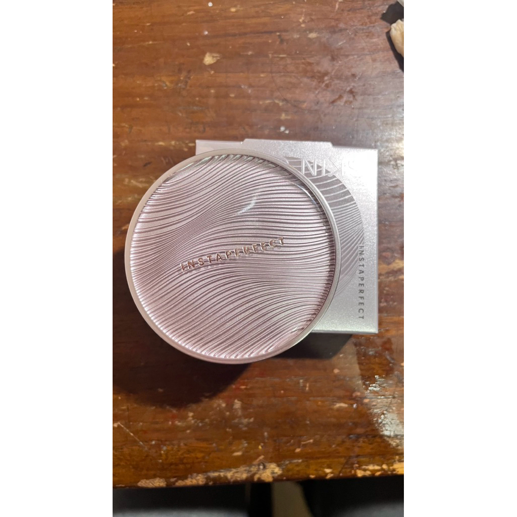 INSTAPERFECT CUSHION MESH