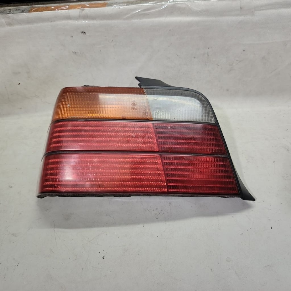 Stoplamp kiri bmw E36 copotan original