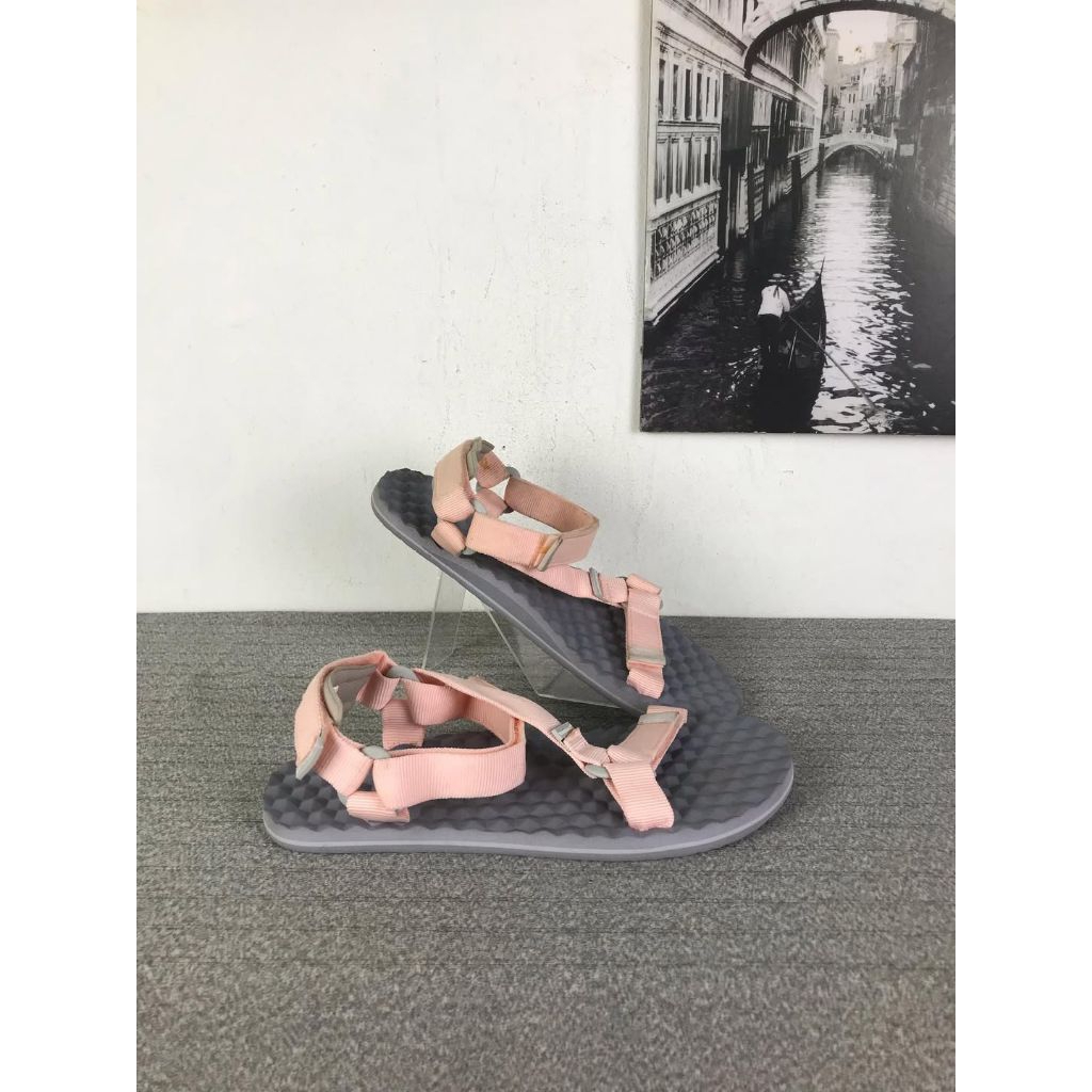 The North face sandal wanita