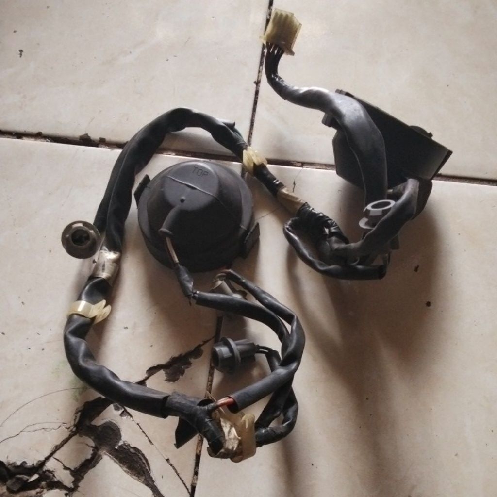 kabel soket lampu depan Honda Vario 125 Old kzr ORI copotan