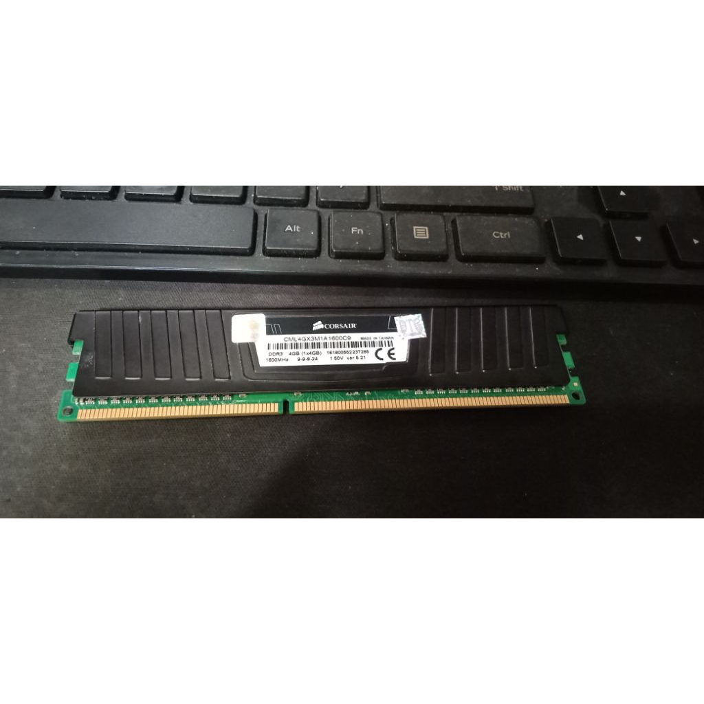 RAM 4GB CORSAIR DDR3