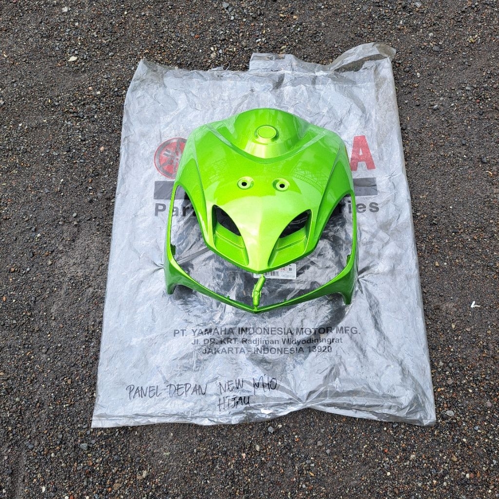 Cover body depan cover temeng depan yamaha mio smile mio new HIJAU LEGSHIELD 1(1 GREEN M6)28D4 28D2 