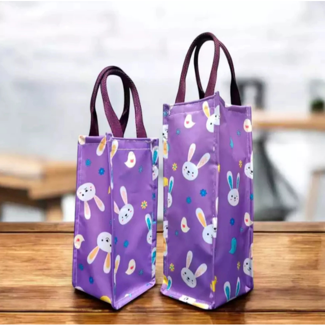 Tas Tumbler Botol 1 Liter dan 2 Liter Bahan Waterproof Tebal Motif Karakter Lucu