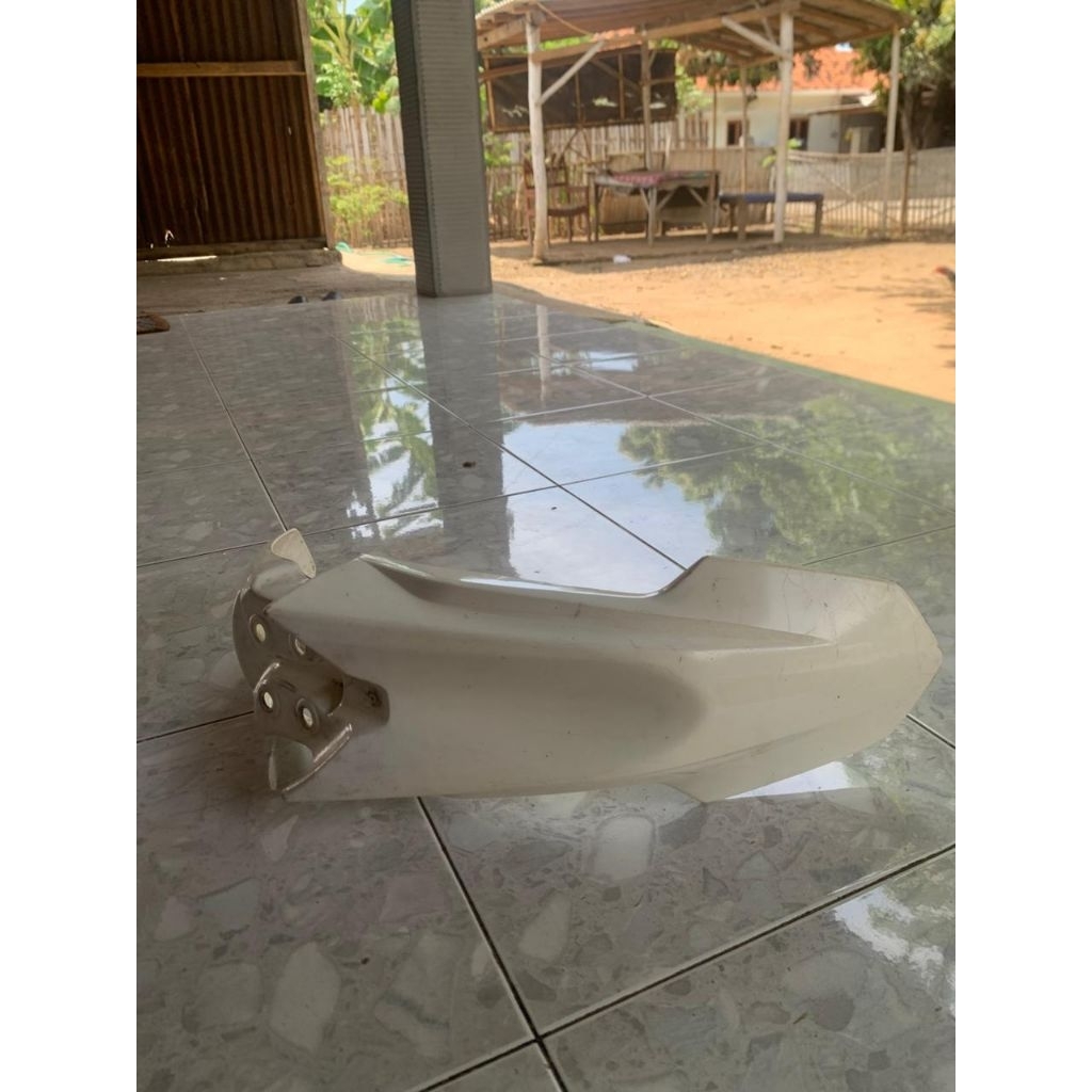 Spakbor depan CRF bekas