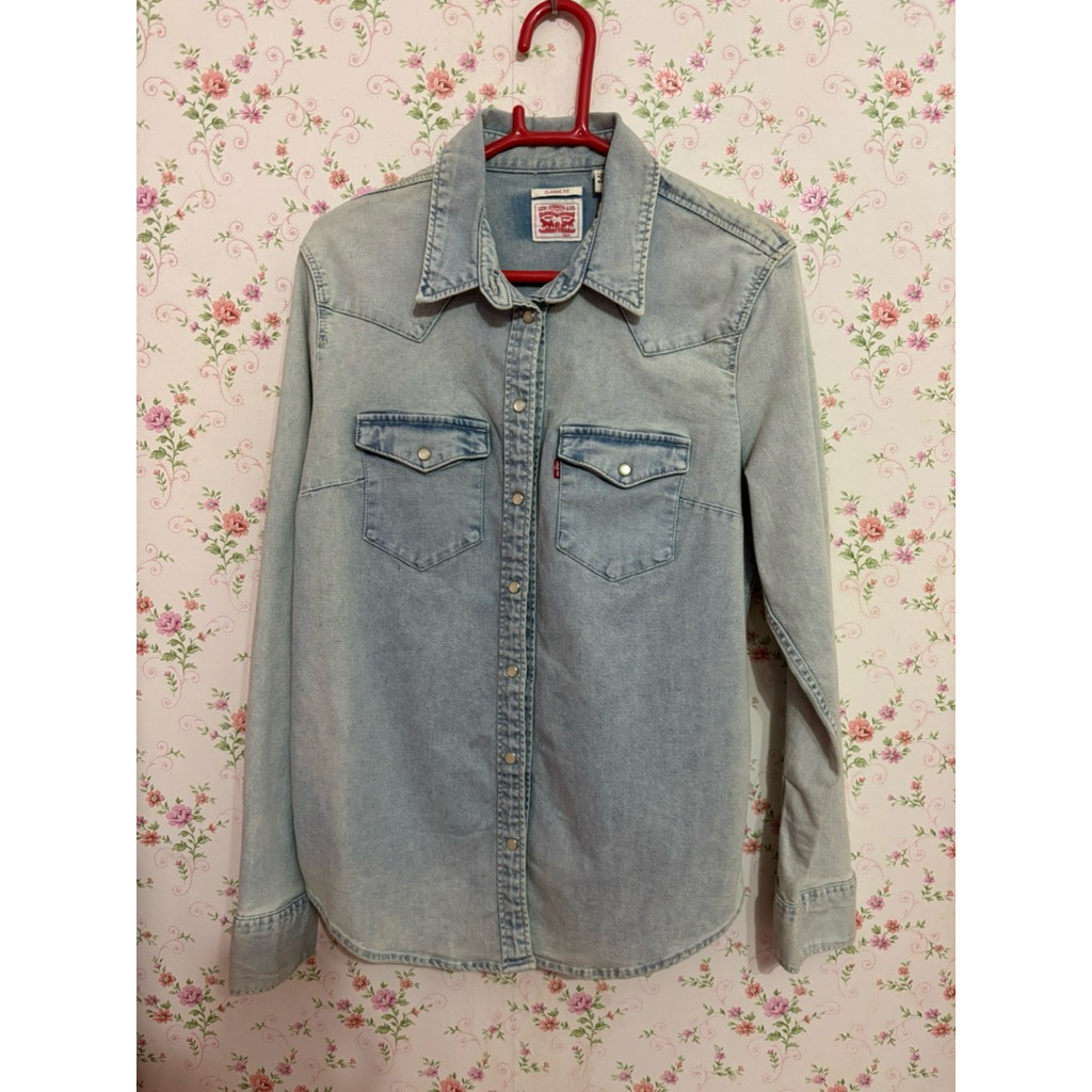 kemeja levis wanita