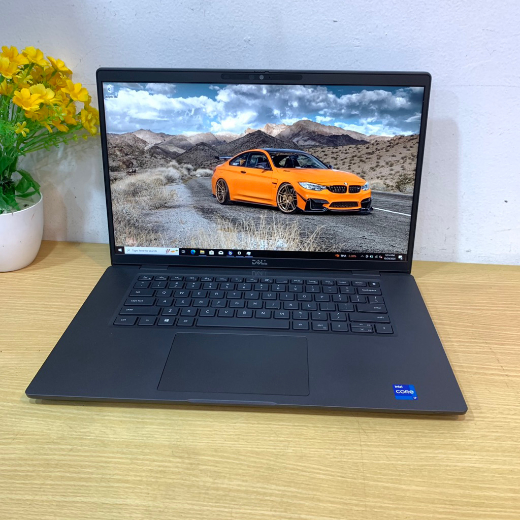 Laptop Dell Latitude 7520 core i7 gen 11 || RAM 32gb SSD 512gb