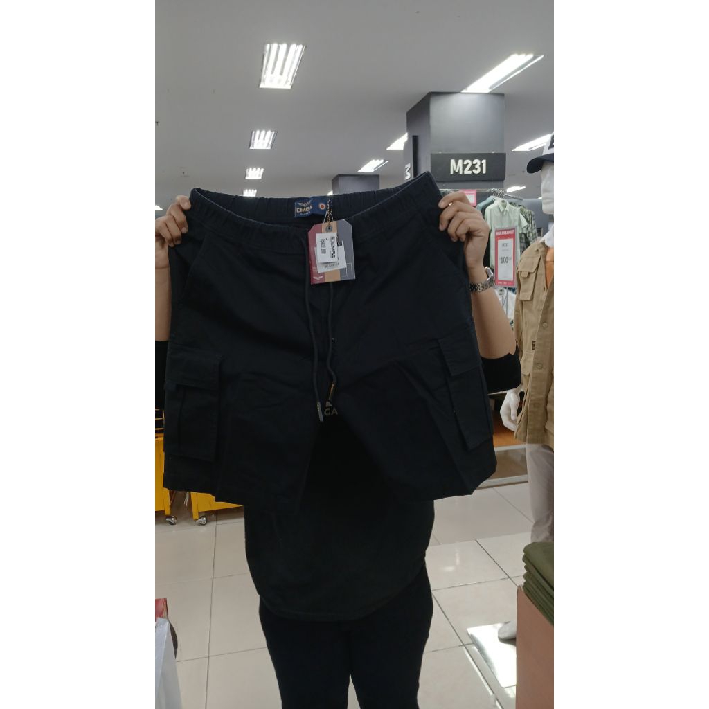 CELANA PENDEK TOPTEN