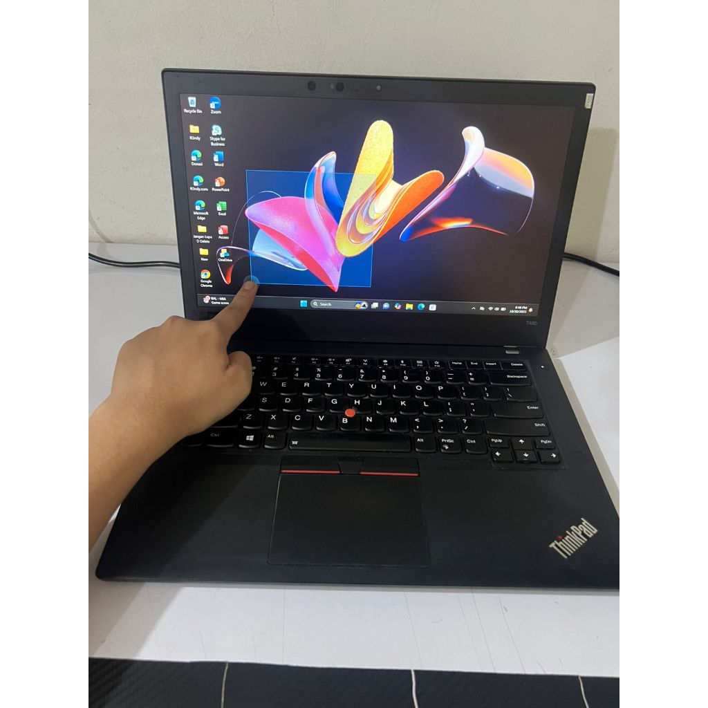 LENOVO THINKPAD T480 TS- 8GB/256GB NVIDIA GEFORCE MX150 - FREE MOUSE, BAG AND KEYBOARD PROTECTOR (Ji