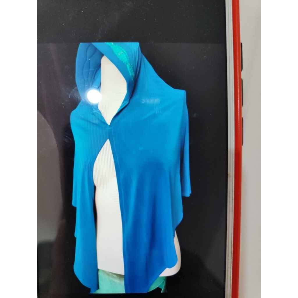 Jilbab topi wanita warna biru