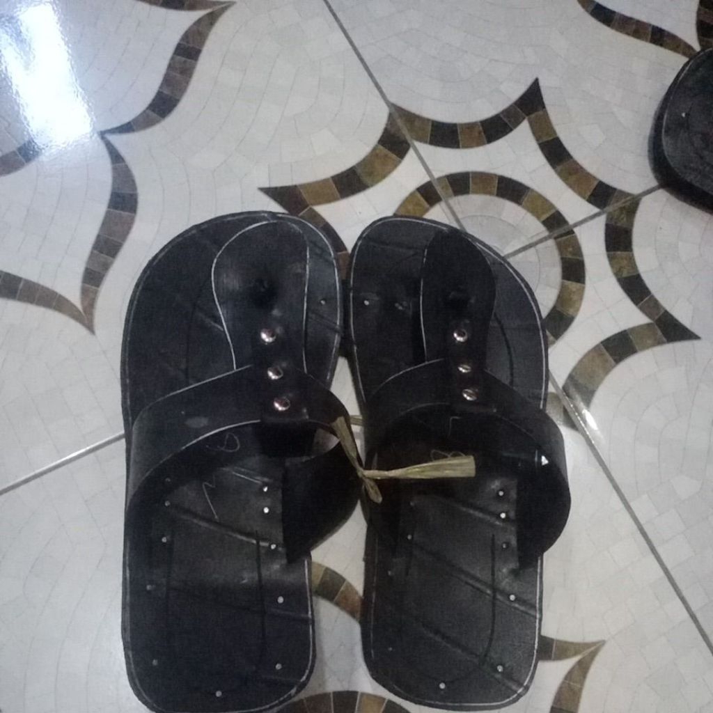 Sandal karet ban asli super kuat