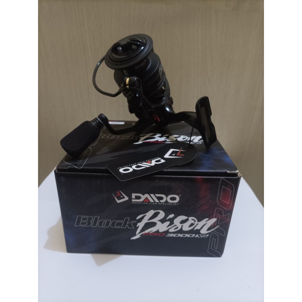 Reel Daido Black Bison Pro3000XS