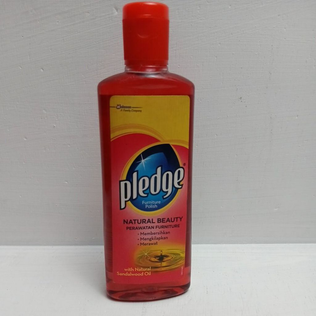 pledge sandalwood oil