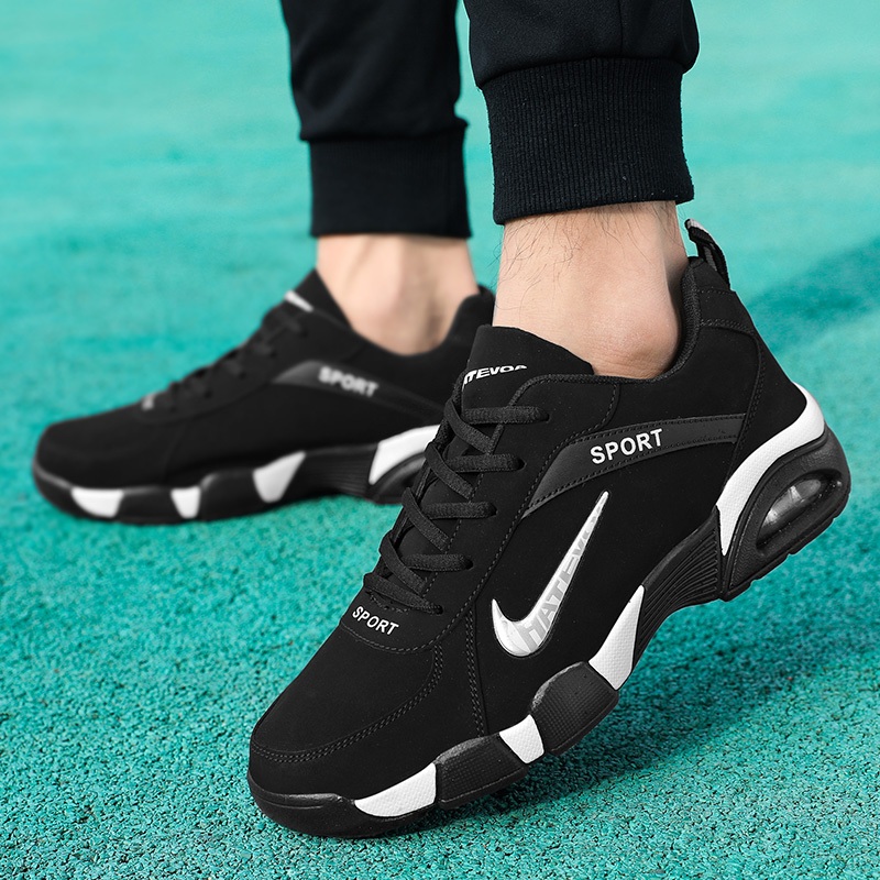 Sepatu Sneakers Pria HItam Fashion Casual Terbaru Size 39-44