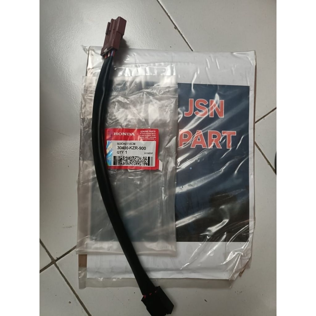 SOKET ECM VARIO 125 (KZR)