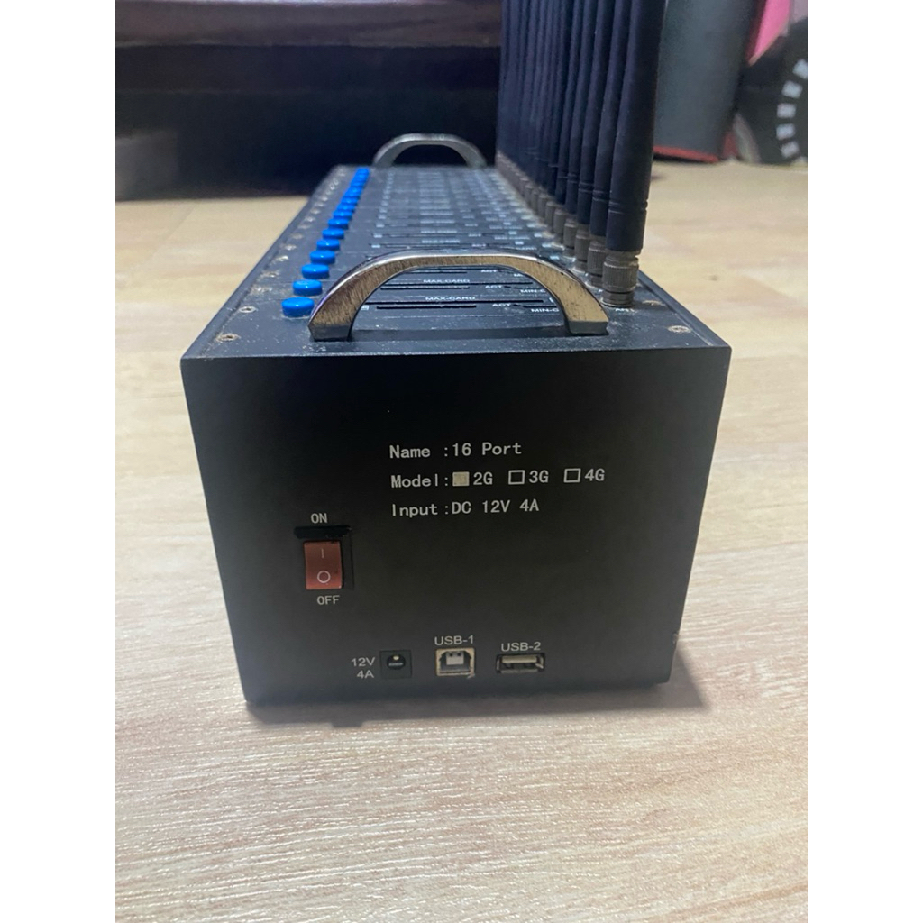 MODEM FOXCOM 16 PORT M26