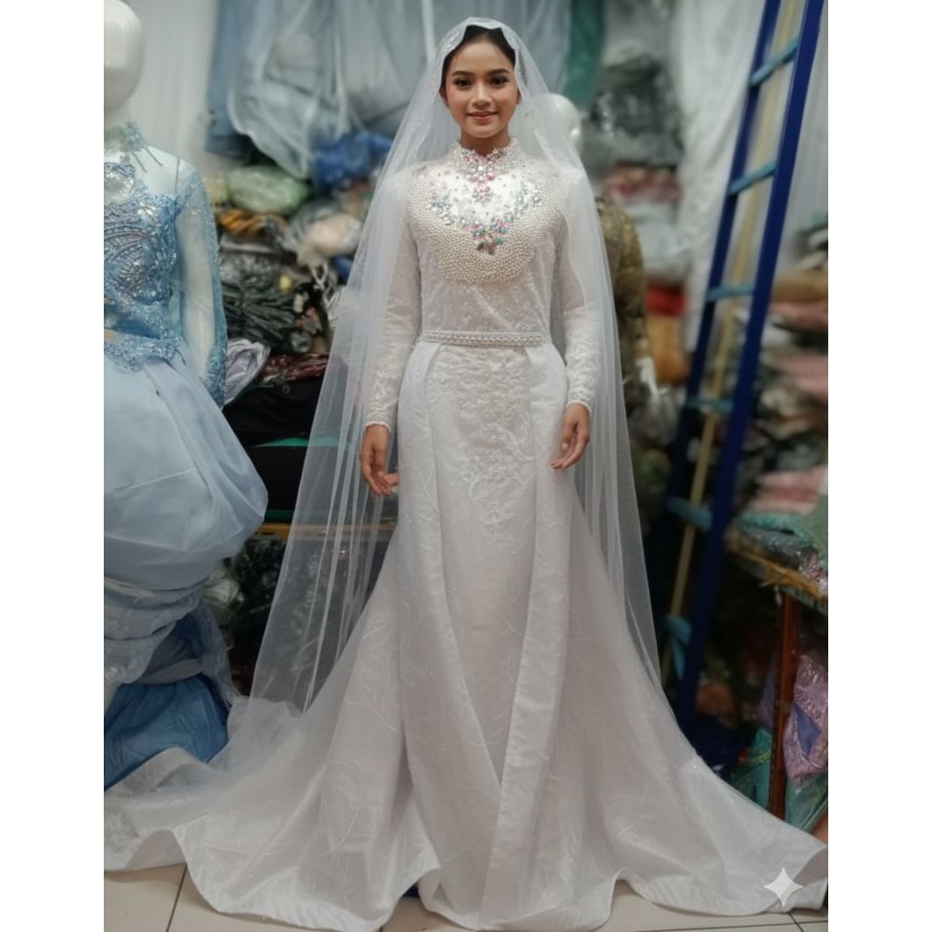 Gaun pengantin Muslimah set lengkap