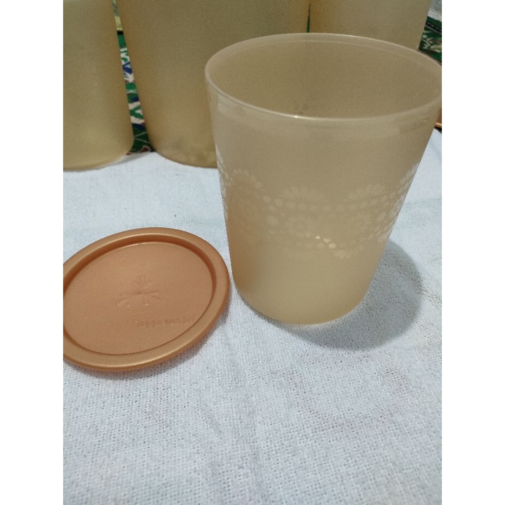 Preloved toples  Tupperware 1.2 liter