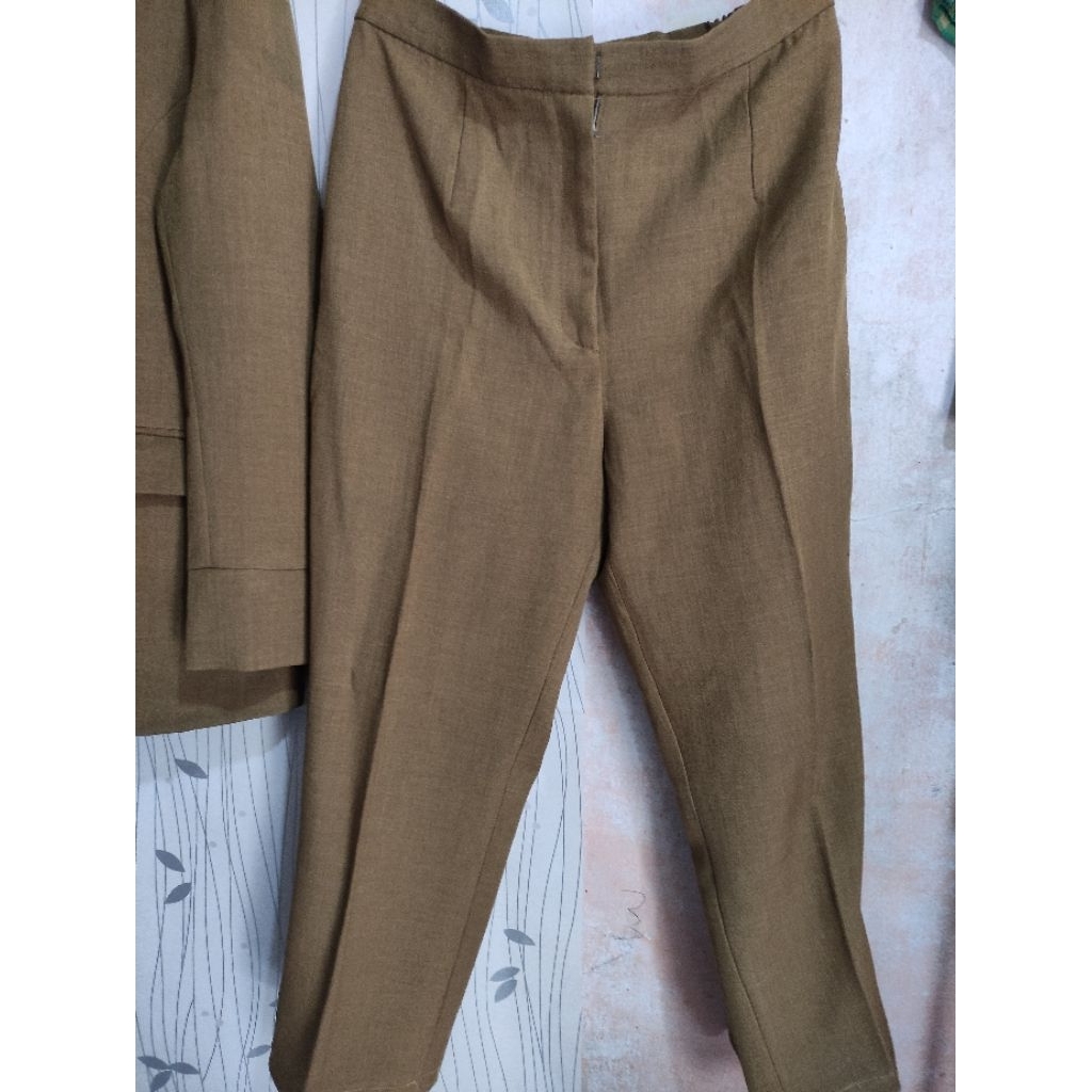 (Preloved)SetelanSeragamASN/PNS