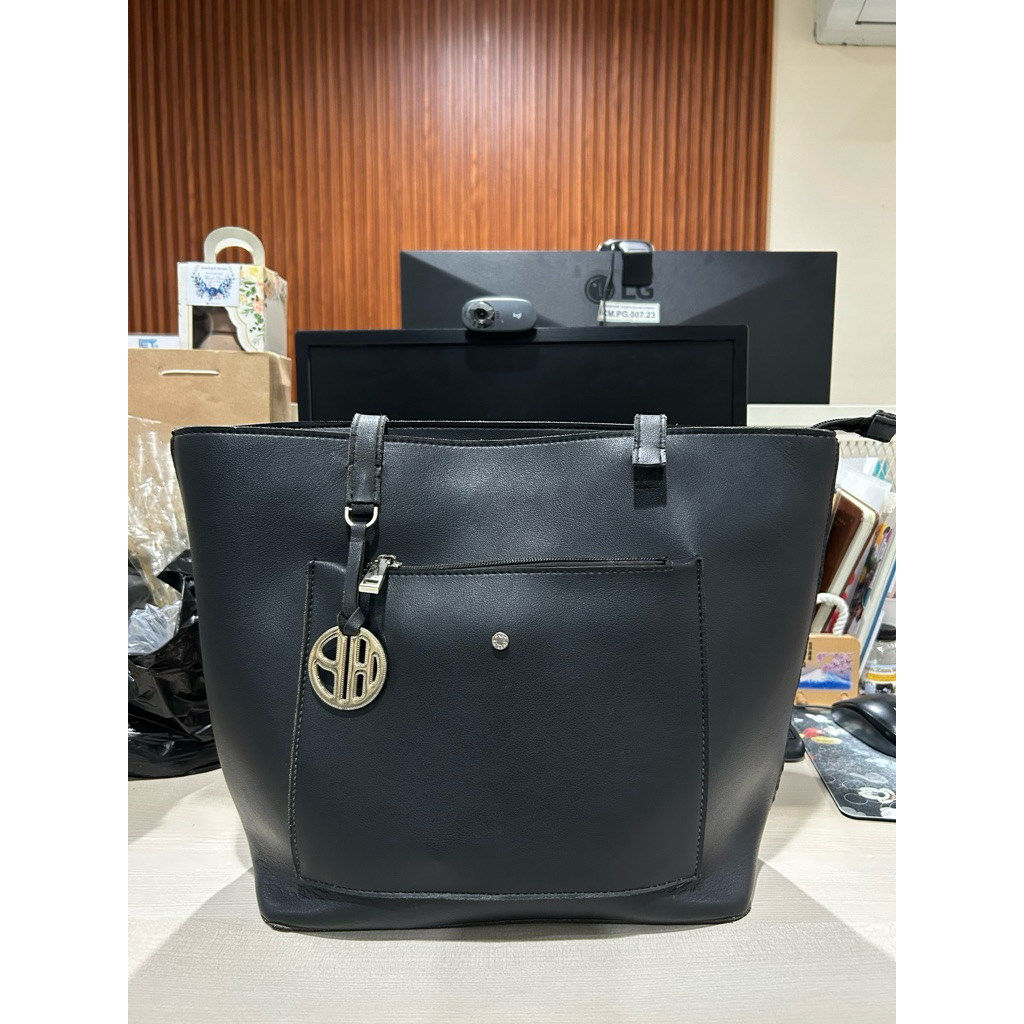 PRELOVED TAS WANITA HUSH PUPPIES