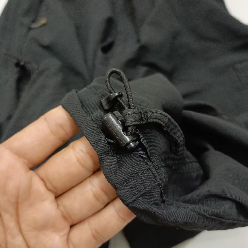 CELANA CARGO HITAM 7/8 PENDEK tnf tnft