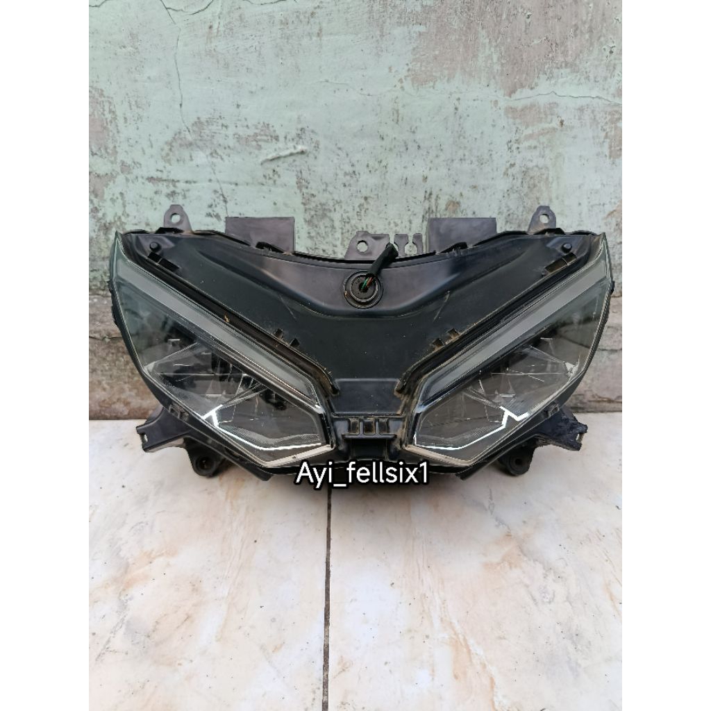 reflektor headlamp lampu depan Honda CBR 150R facelift