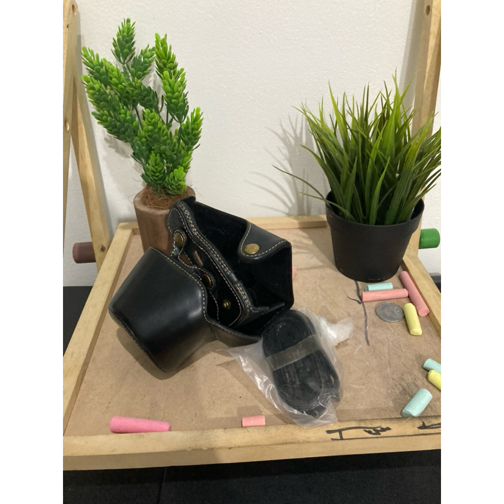 Dompet cover Pelindung Canon m50