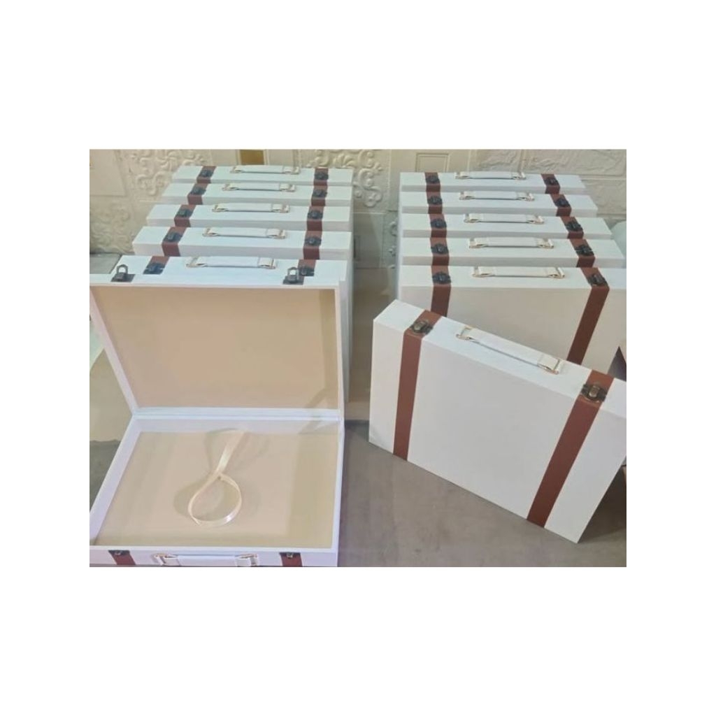 Box album model koper sabuk ukuran 20x30||untuk album ukuran 20x30||kemasan saja||tanpa album