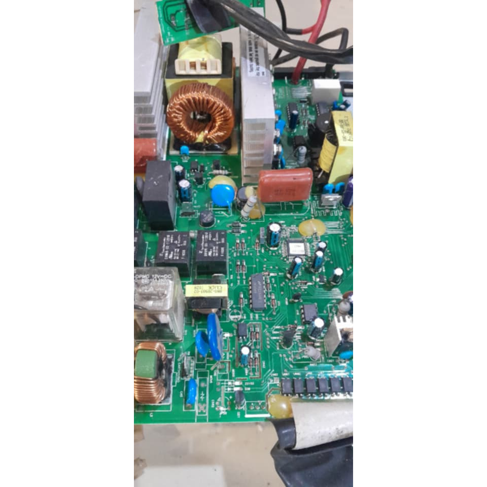 Inverter Bekas UPS Merk HP ( Kondisi rusak/ Mati ) Cocok yang  suka modif