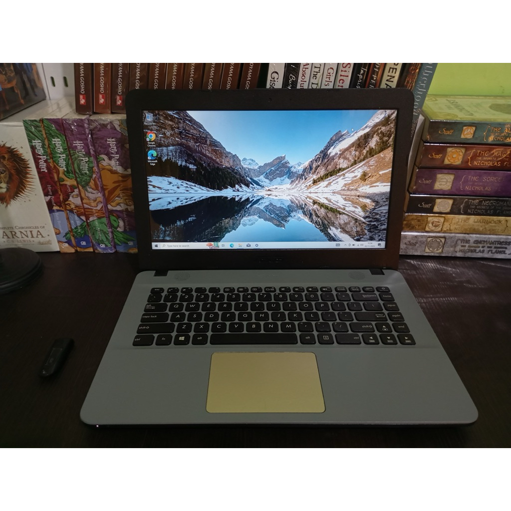 Laptop Bekas Asus X441BA AMD A9, Ram 4GB/HDD 1 TB, Murah