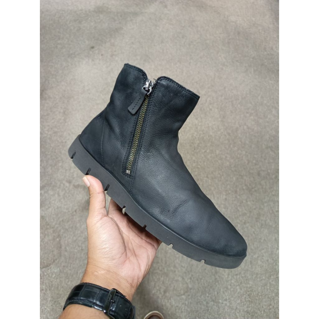 Ecco Boot