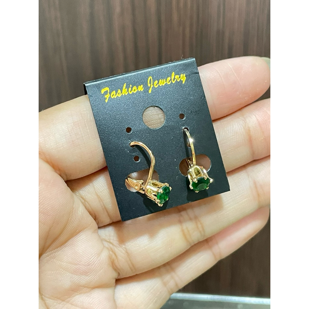 Anting cewek permata hijau