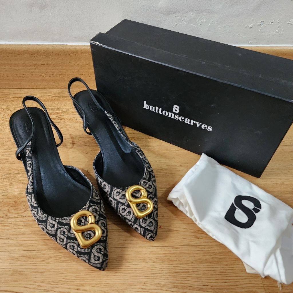 Buttonscarves Sepatu Wanita Bimu Heels Original Preloved