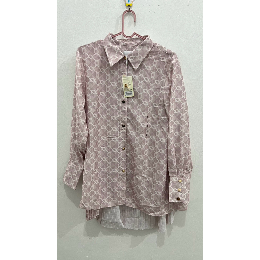 Monogram Pleated Shirt by Wearing Klamby (New Ori)