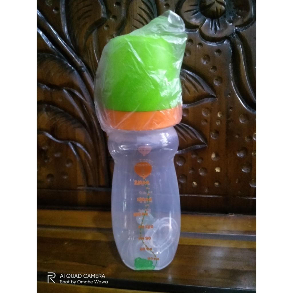 Botol susu DOT Tupperware
